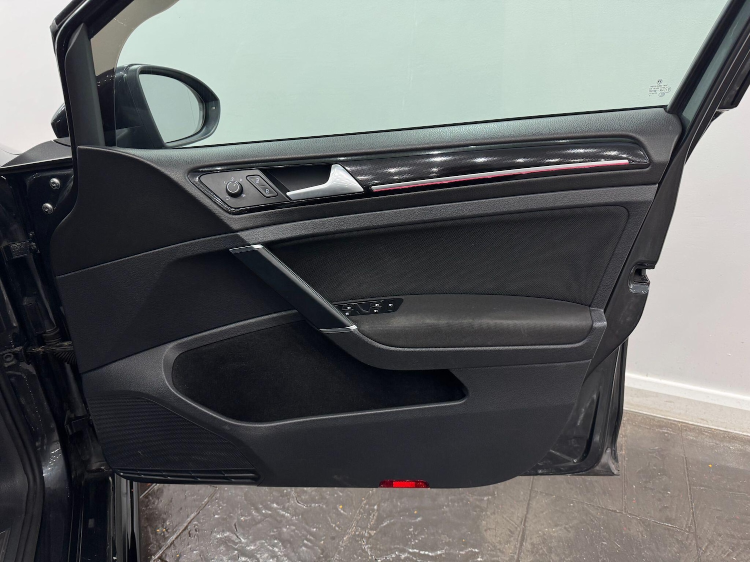 Used Volkswagen Golf 2016 for sale - 77898282: Photo 29