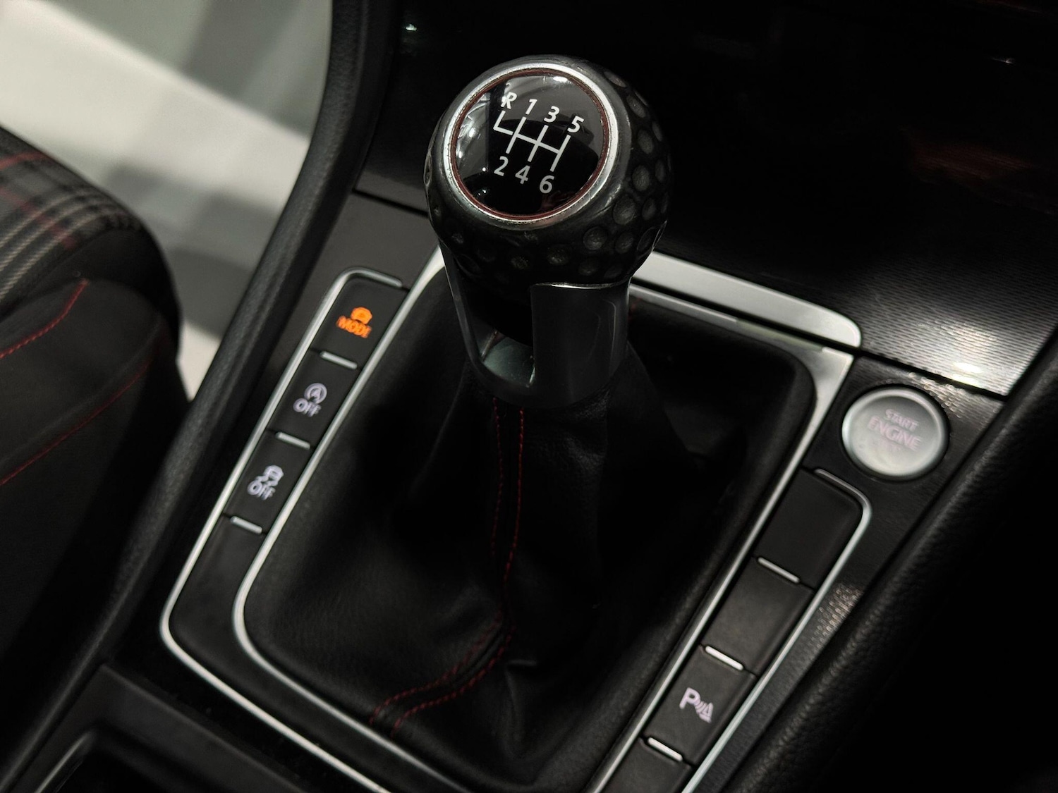 Used Volkswagen Golf 2016 for sale - 77898282: Photo 42