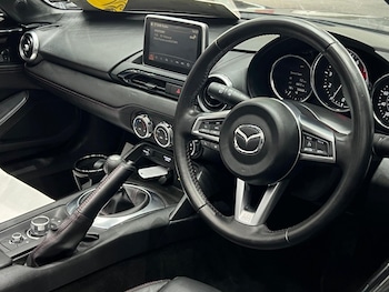 Used Mazda MX-5 RF 2018 for sale - 75658800: Photo