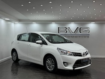 Used Toyota Verso 2017 for sale - 79388211: Photo