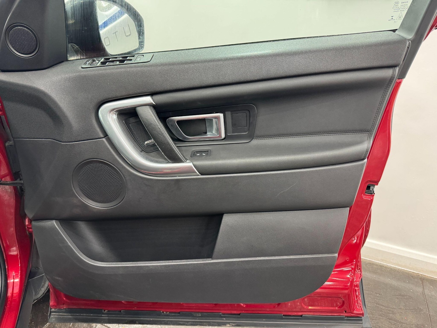 Used Land Rover Discovery Sport 2018 for sale - 77376345: Photo 26