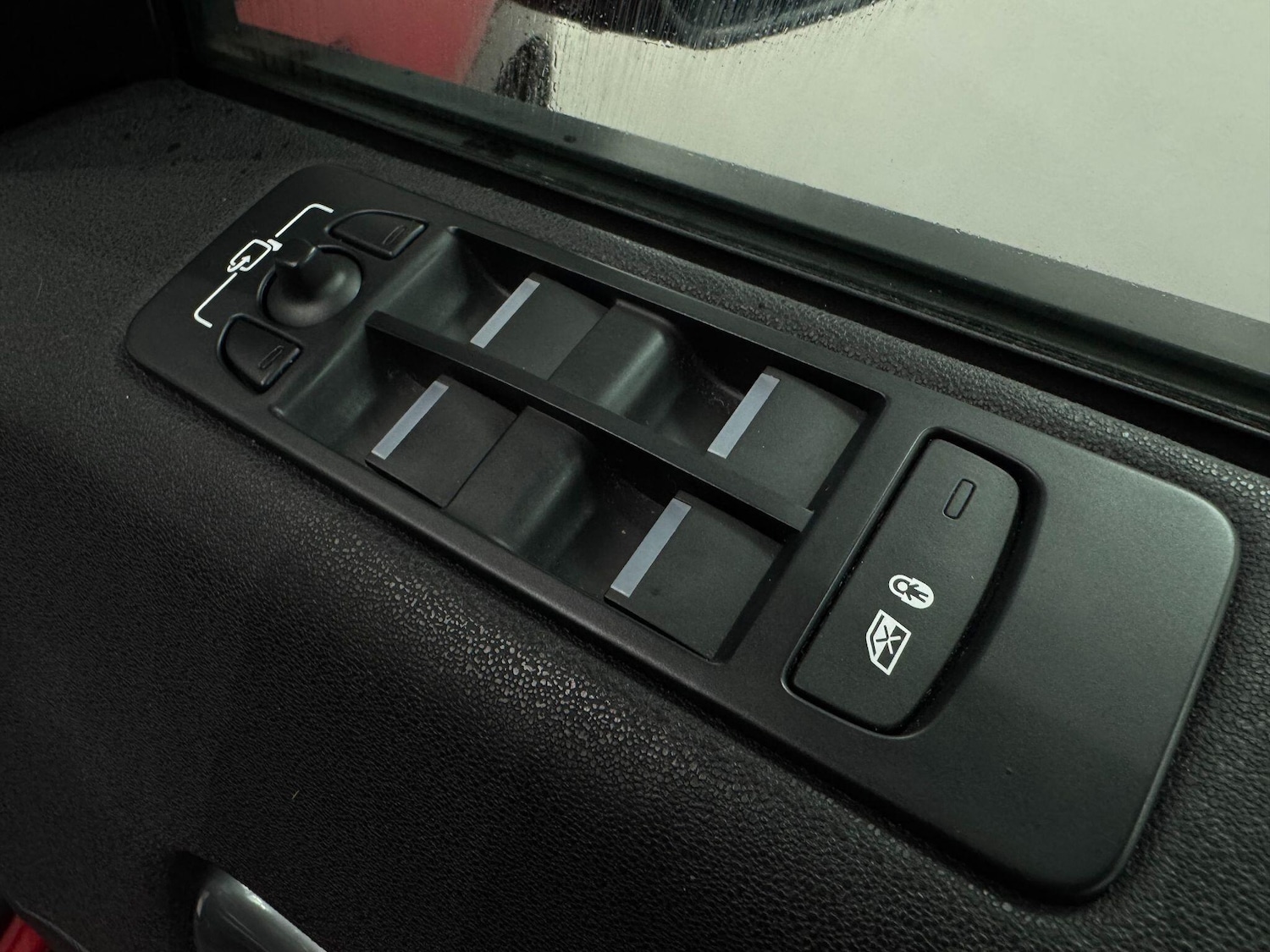 Used Land Rover Discovery Sport 2018 for sale - 77376345: Photo 28