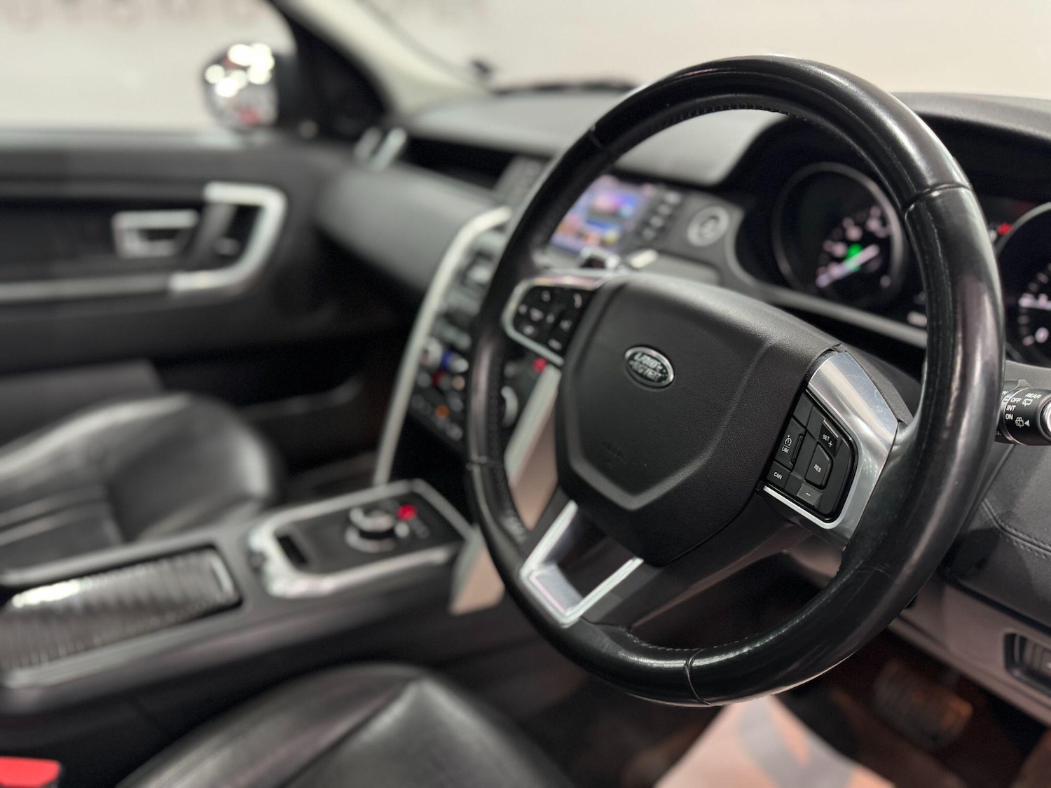 Used Land Rover Discovery Sport 2018 for sale - 77376345: Photo 30