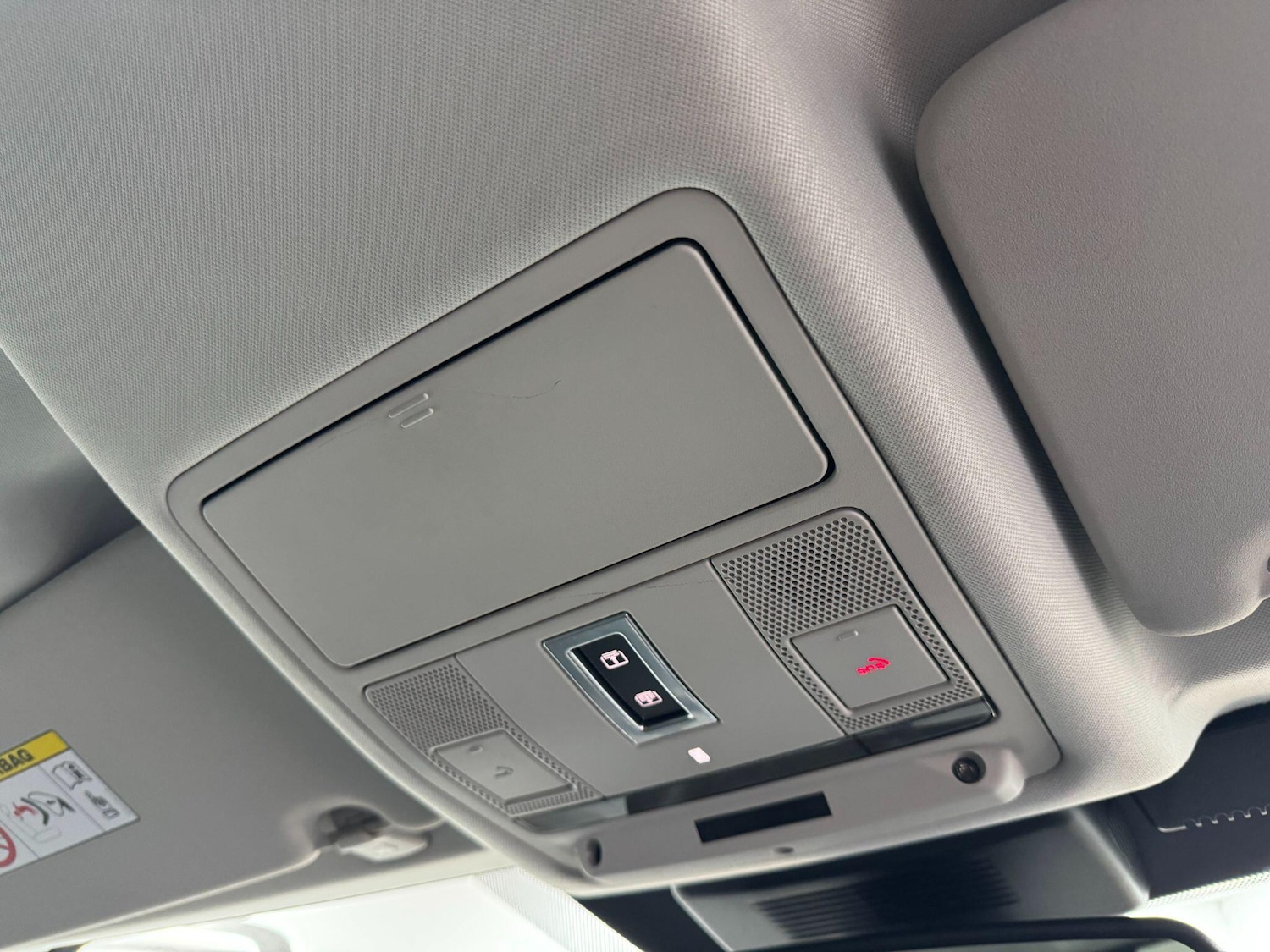 Used Land Rover Discovery Sport 2018 for sale - 77376345: Photo 31