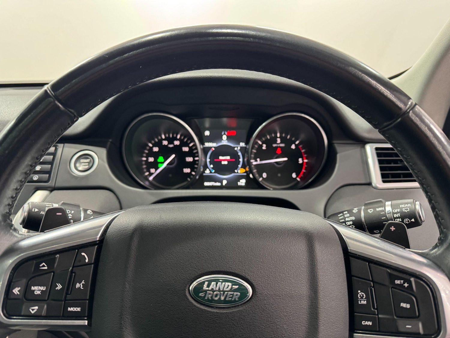 Used Land Rover Discovery Sport 2018 for sale - 77376345: Photo 44