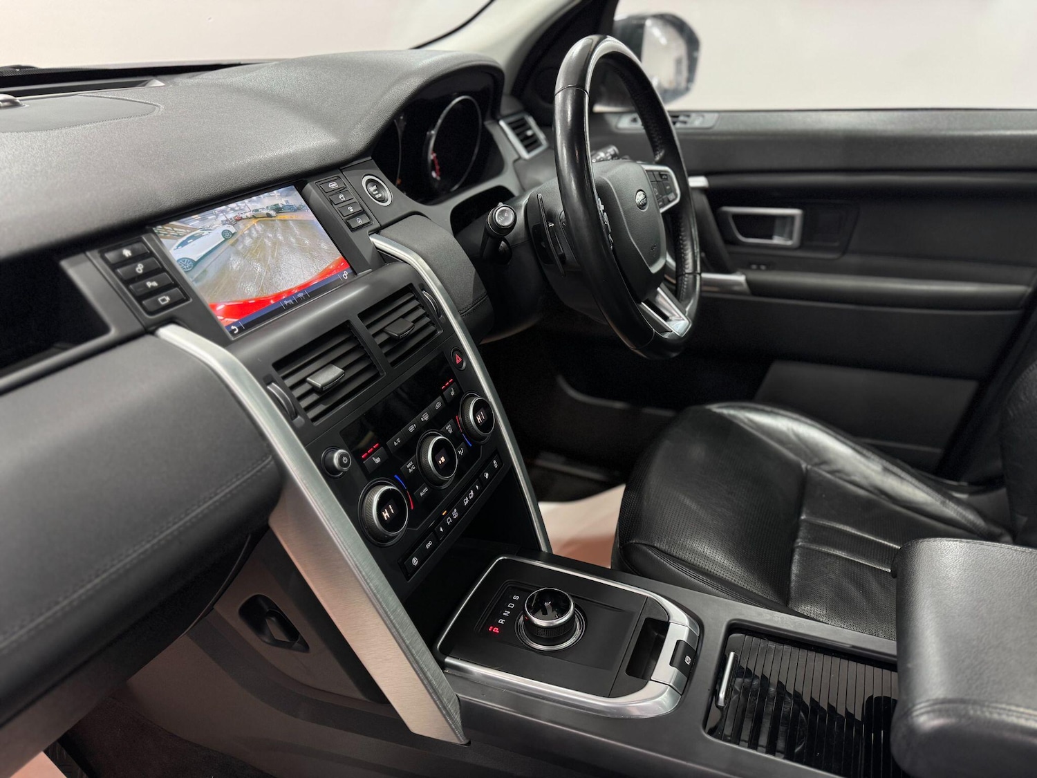 Used Land Rover Discovery Sport 2018 for sale - 77376345: Photo 49