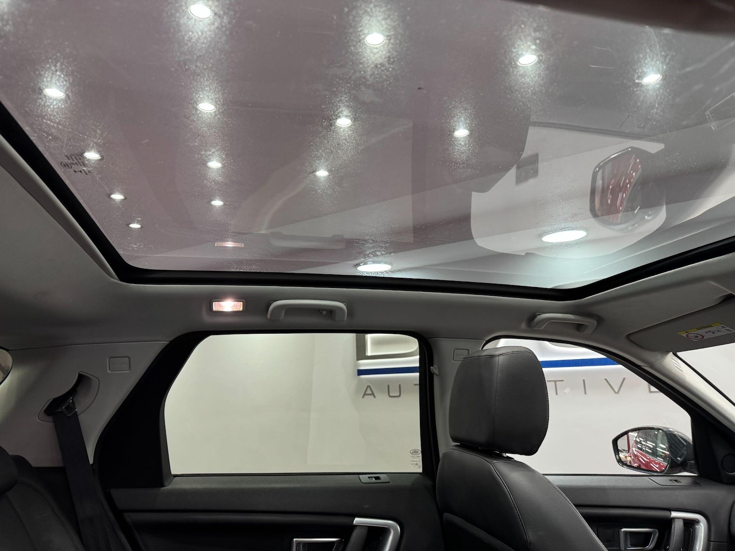 Used Land Rover Discovery Sport 2018 for sale - 77376345: Photo 57