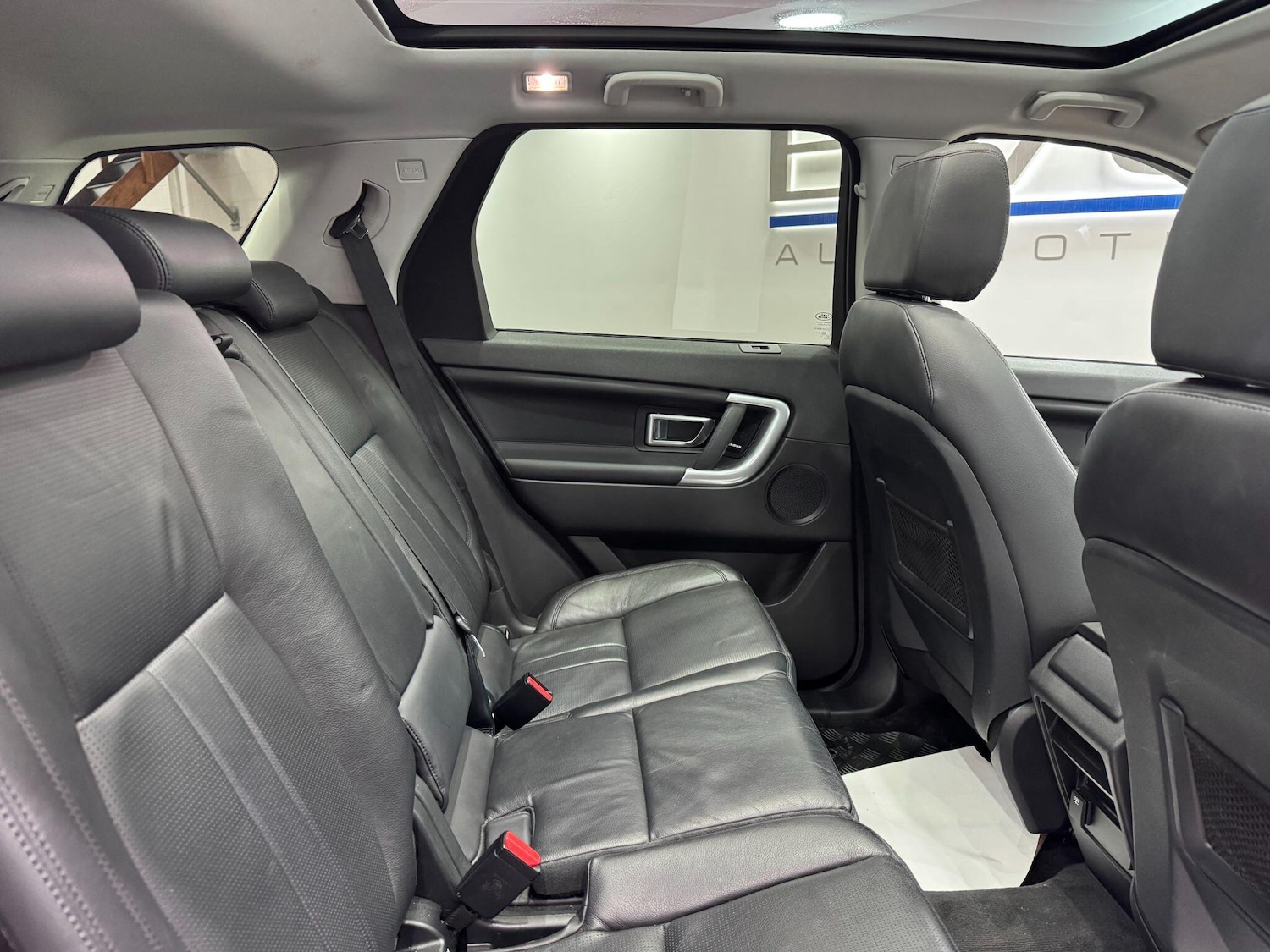 Used Land Rover Discovery Sport 2018 for sale - 77376345: Photo 58