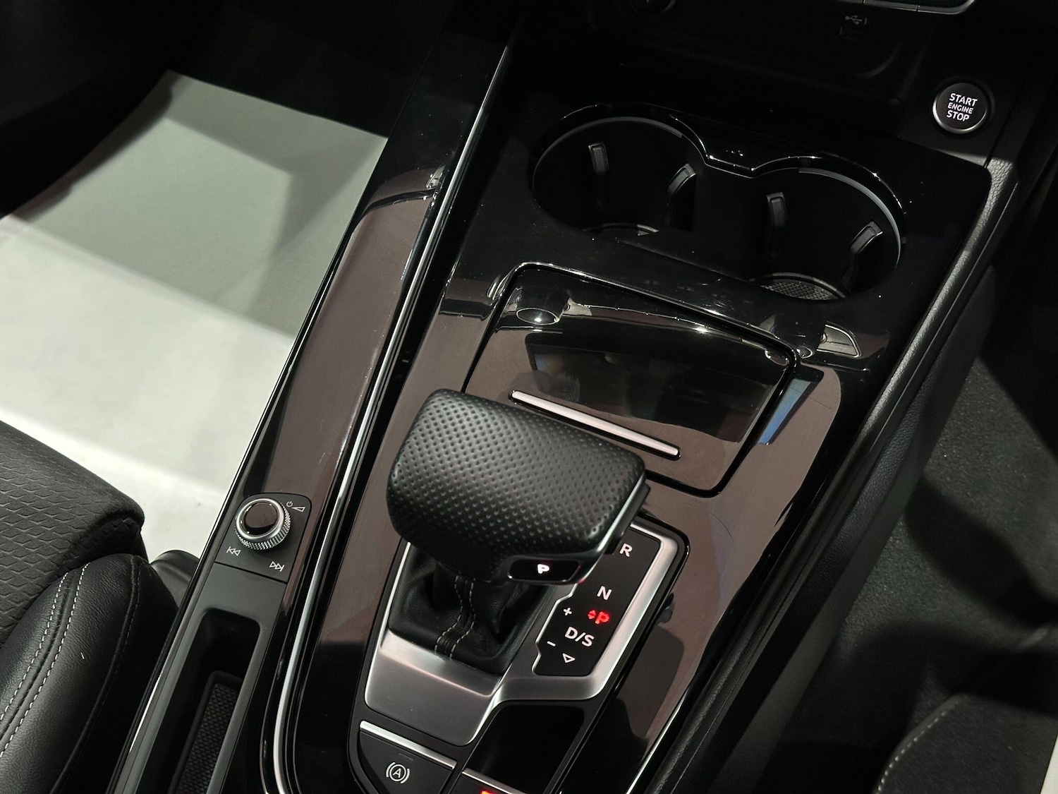 Used Audi A4 2022 for sale - 76136424: Photo 50