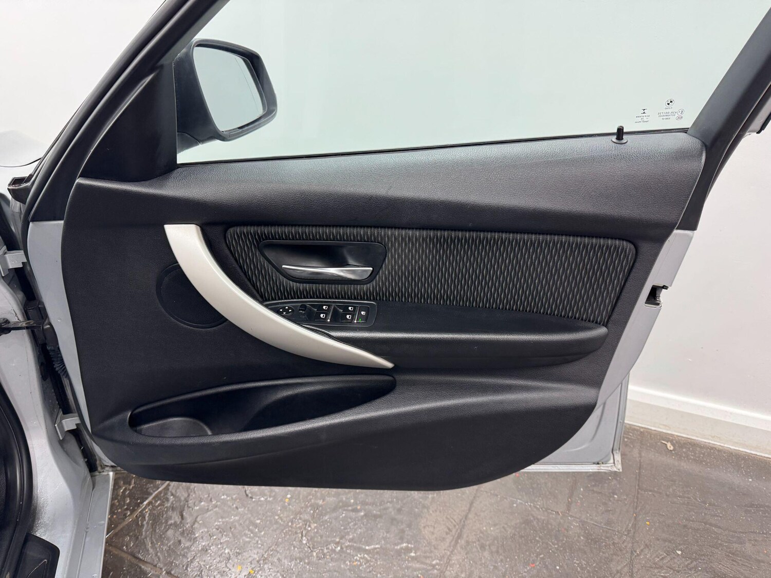 Used BMW 3 Series 2015 for sale - 77574380: Photo 26