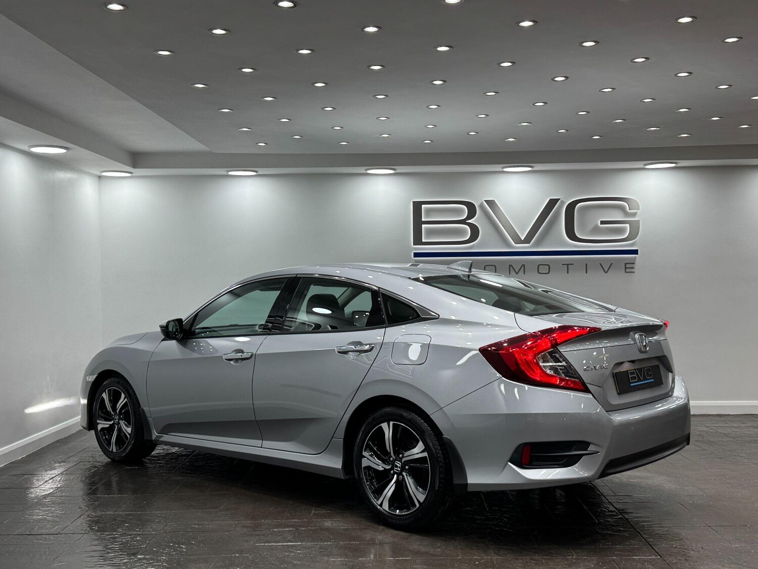 Used Honda Civic 2018 for sale - 78147798: Photo 9