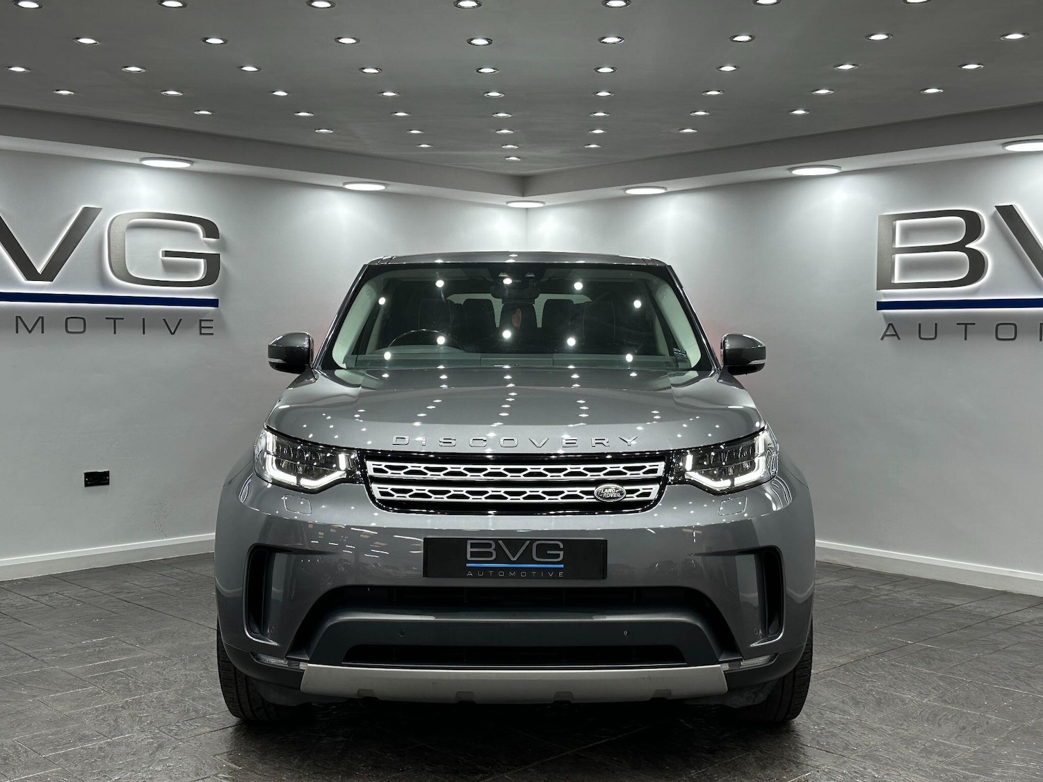 Used Land Rover Discovery 2017 for sale - 76965213: Photo 5