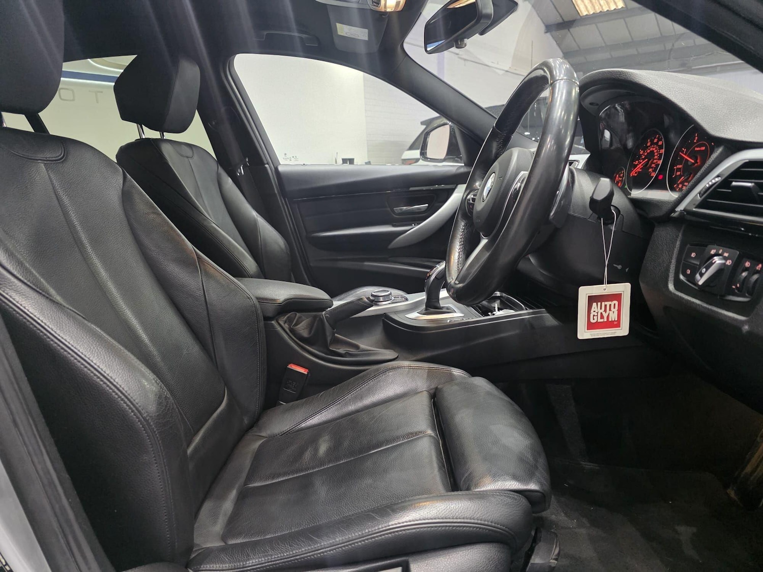 Used BMW 3 Series 2019 for sale - 77331174: Photo 3