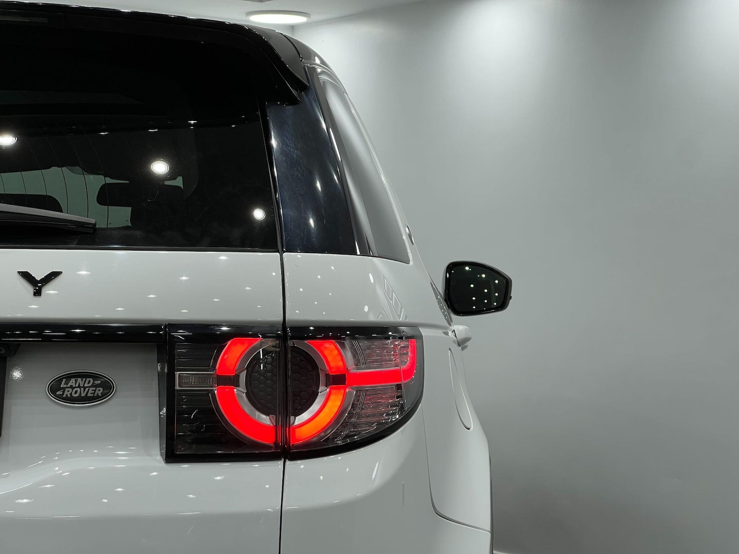 Used Land Rover Discovery Sport 2017 for sale - 76689635: Photo 22