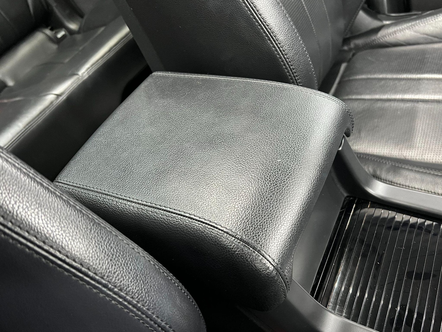 Used Land Rover Discovery Sport 2017 for sale - 76689635: Photo 40