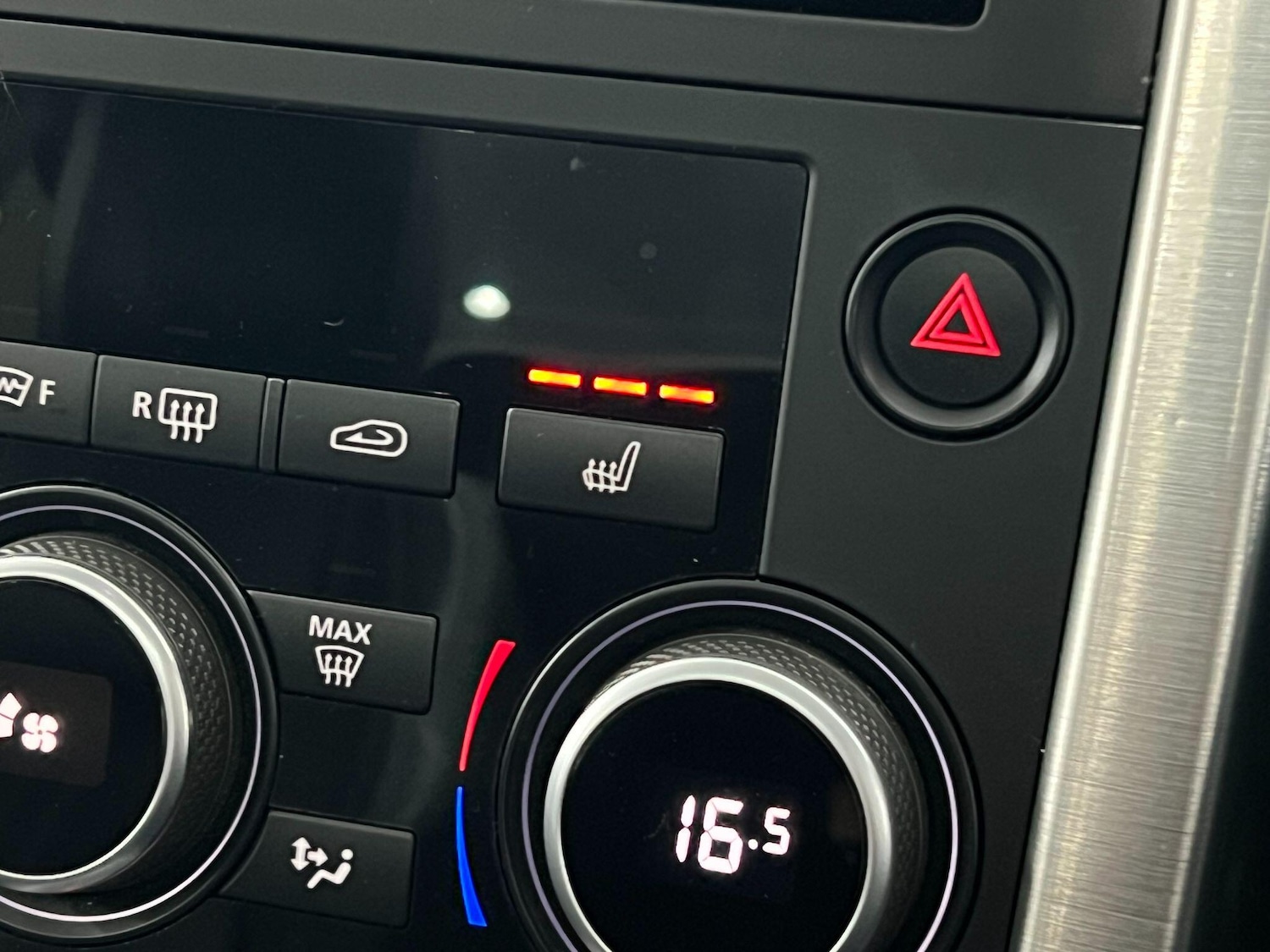 Used Land Rover Discovery Sport 2017 for sale - 76689635: Photo 43