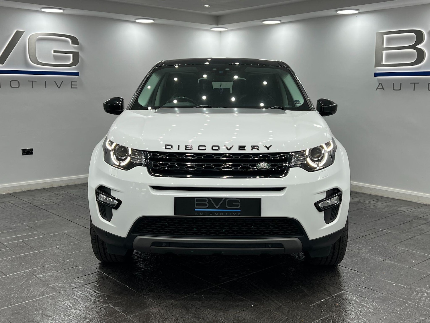 Used Land Rover Discovery Sport 2017 for sale - 76689635: Photo 5