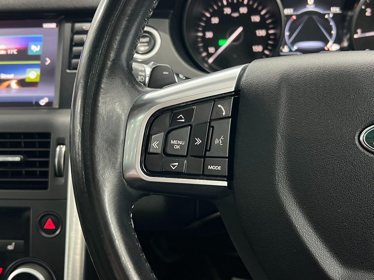 Used Land Rover Discovery Sport 2017 for sale - 76689635: Photo 55