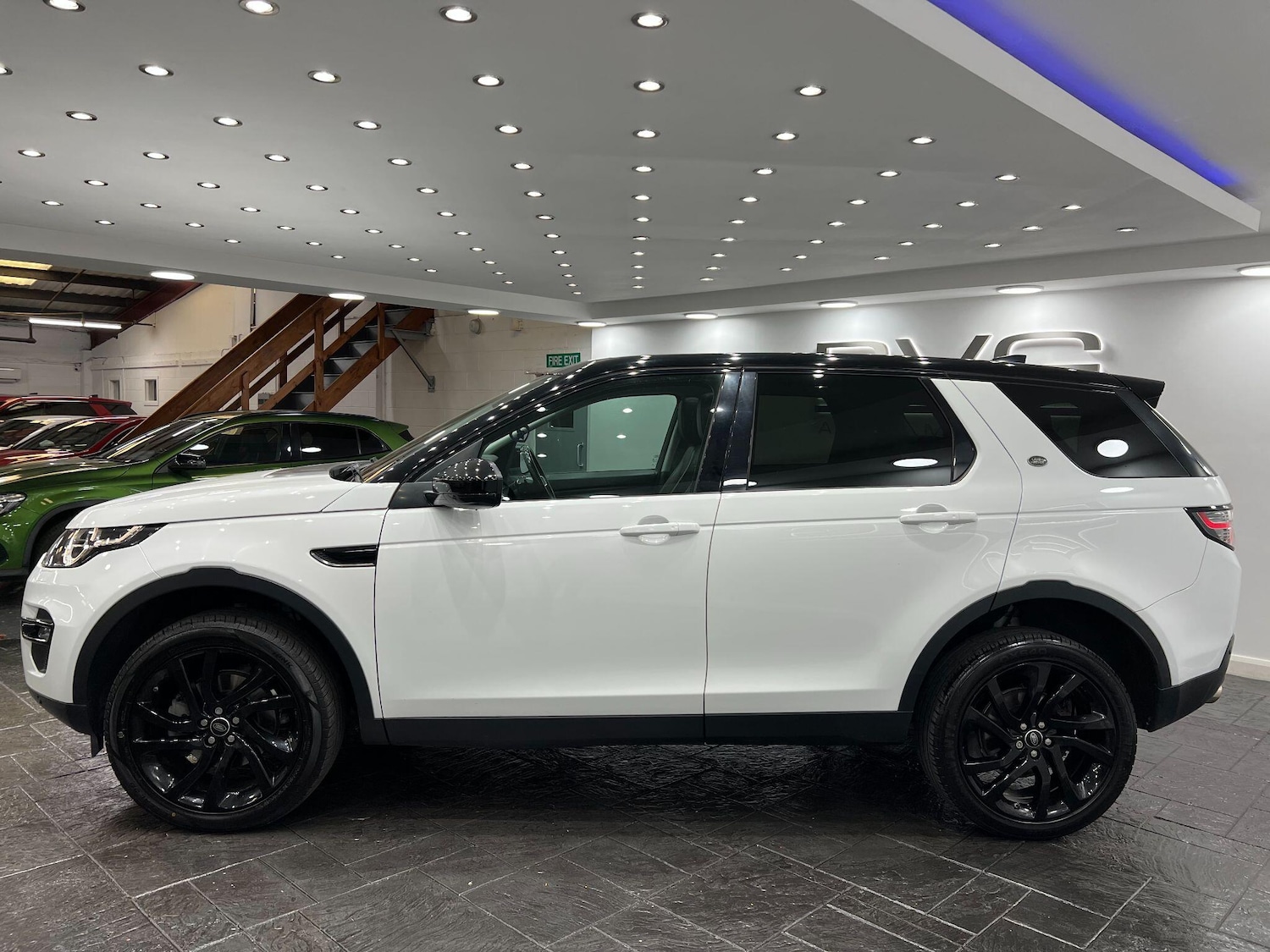 Used Land Rover Discovery Sport 2017 for sale - 76689635: Photo 9