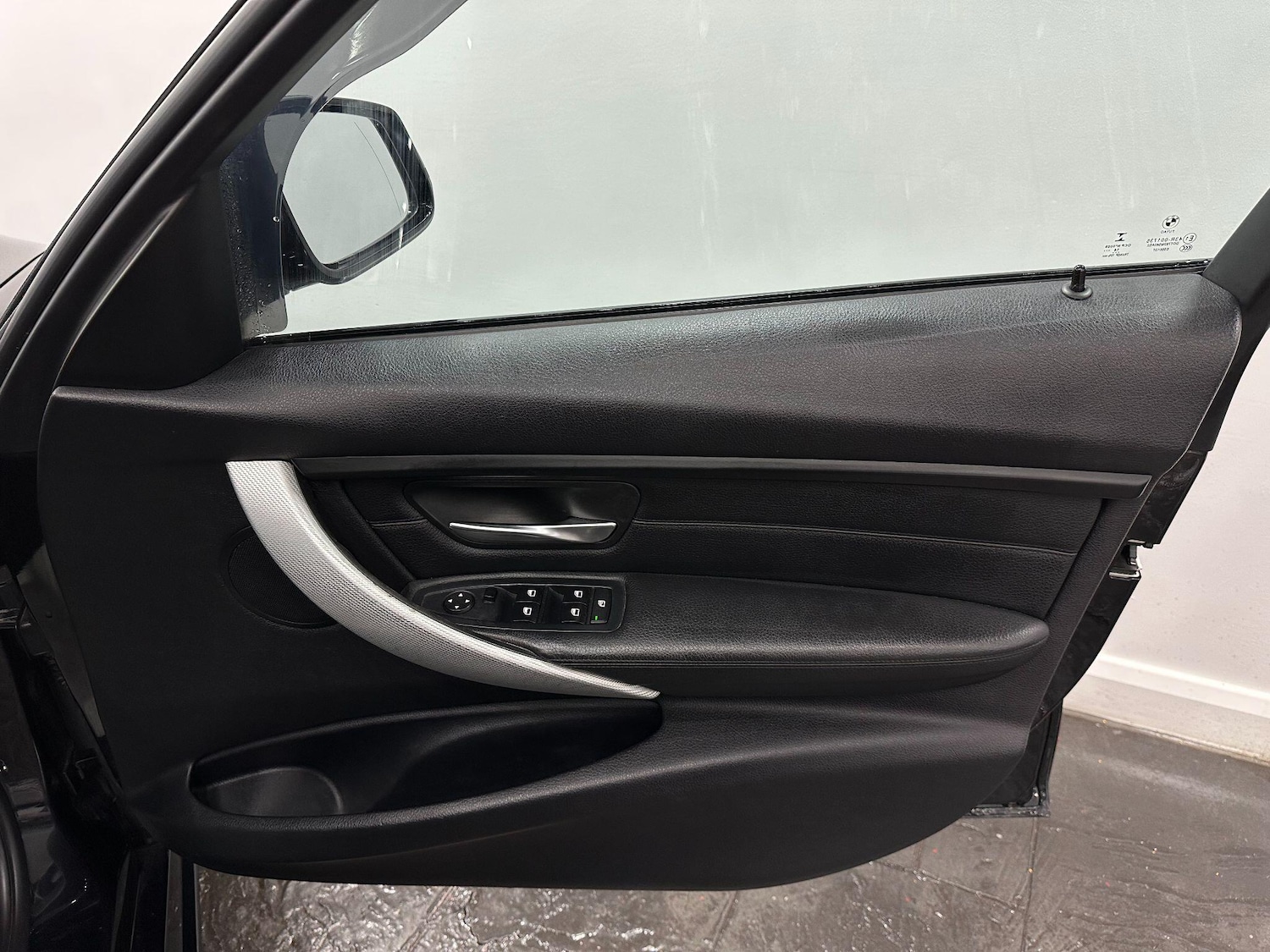 Used BMW 3 Series 2015 for sale - 76765520: Photo 20