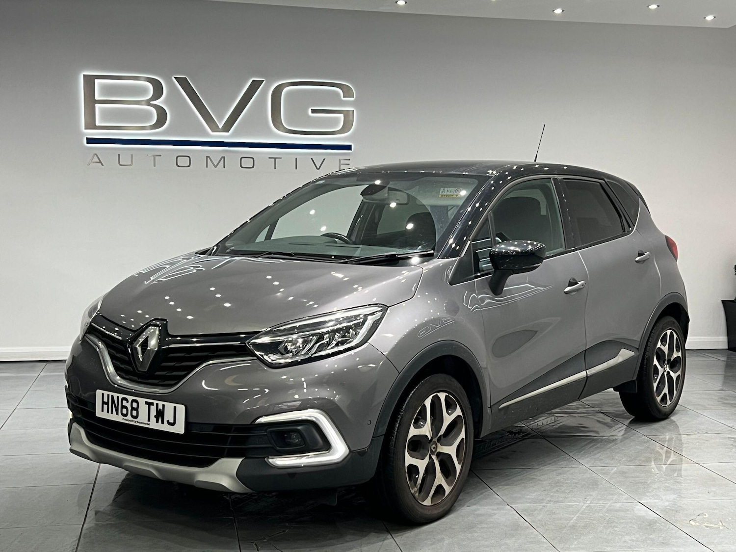 Used Renault Captur 2018 for sale - 76886582: Photo 1