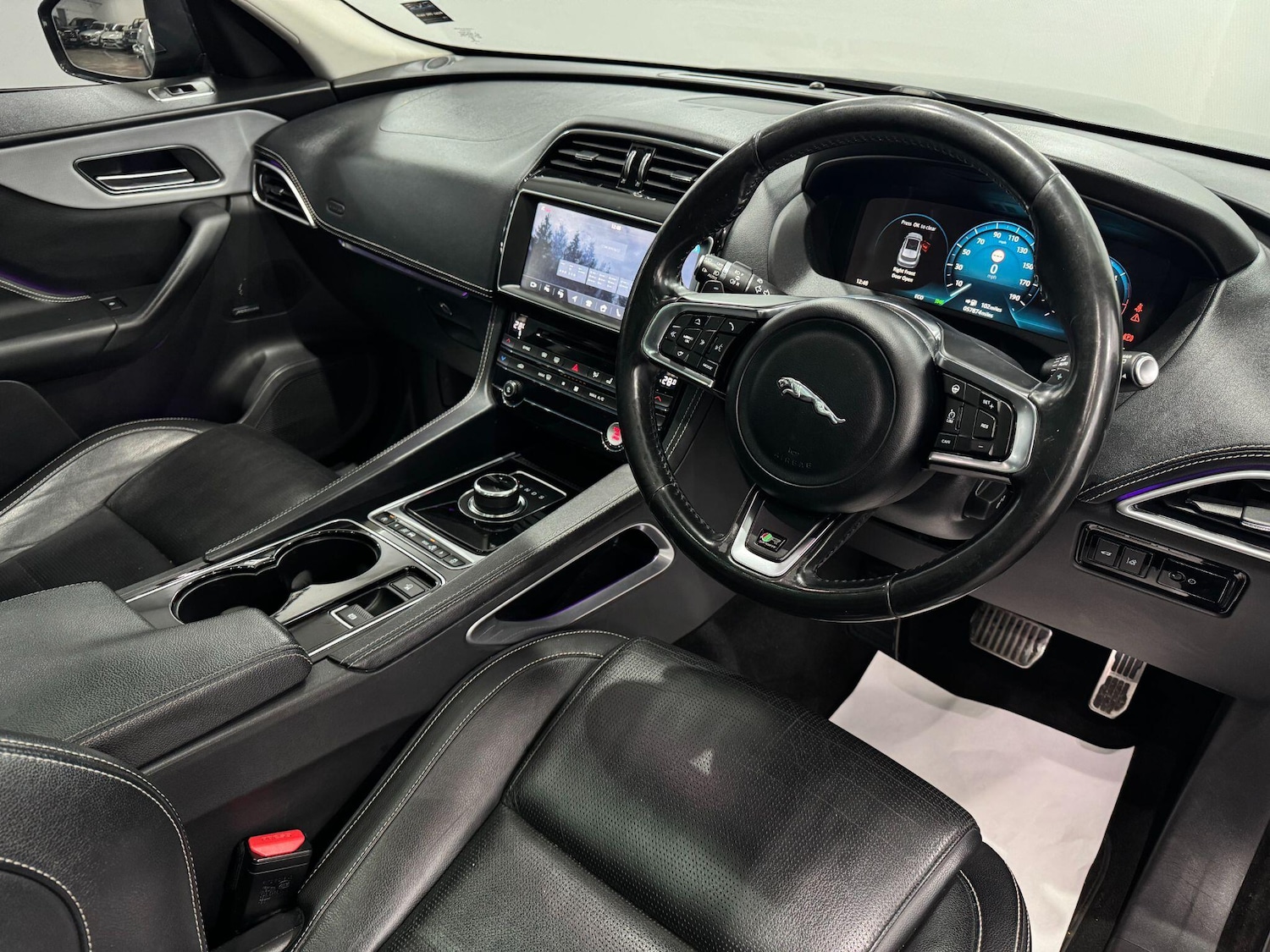 Used Jaguar F-Pace 2016 for sale - 77120778: Photo 25