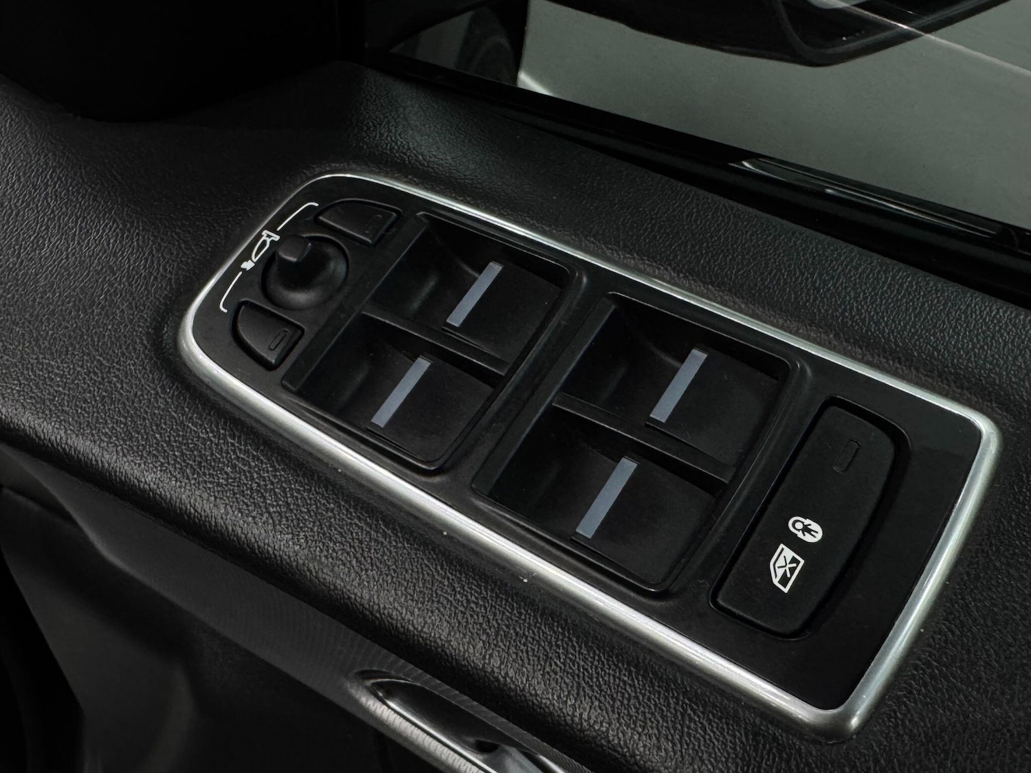 Used Jaguar F-Pace 2016 for sale - 77120778: Photo 31