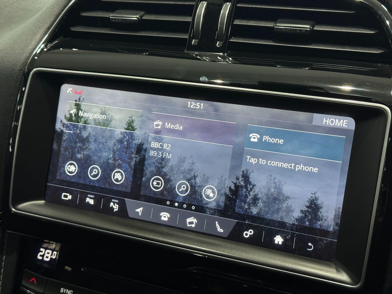 Used Jaguar F-Pace 2016 for sale - 77120778: Photo 38