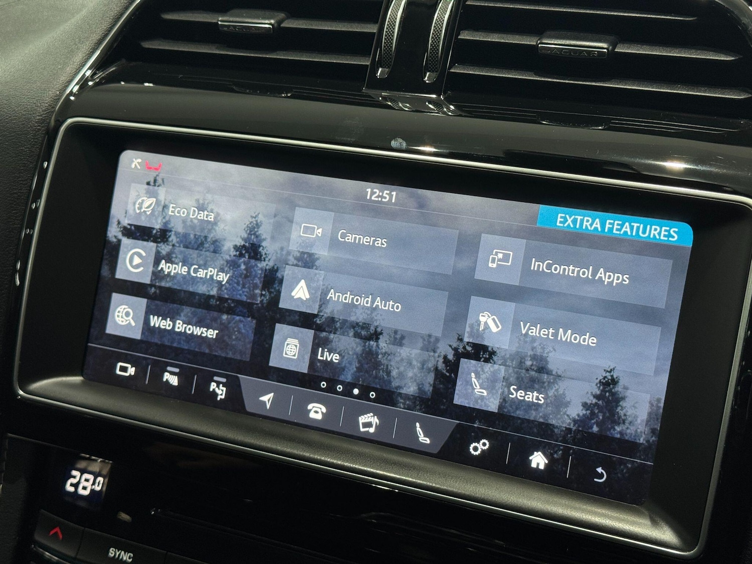 Used Jaguar F-Pace 2016 for sale - 77120778: Photo 39