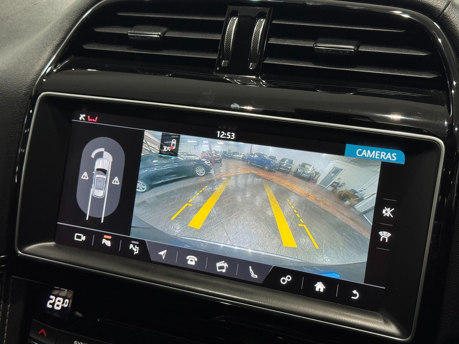 Used Jaguar F-Pace 2016 for sale - 77120778: Photo 45