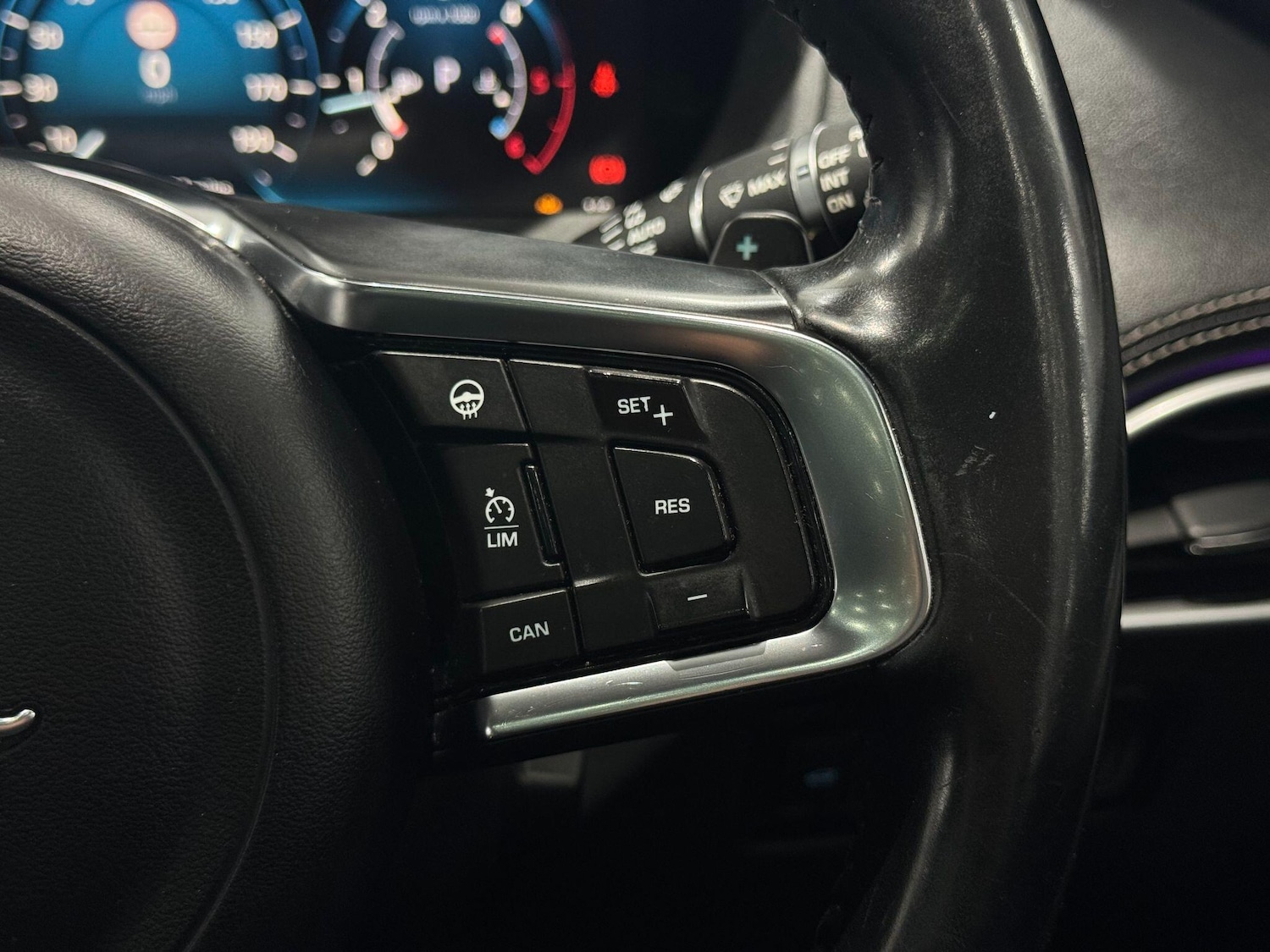 Used Jaguar F-Pace 2016 for sale - 77120778: Photo 55