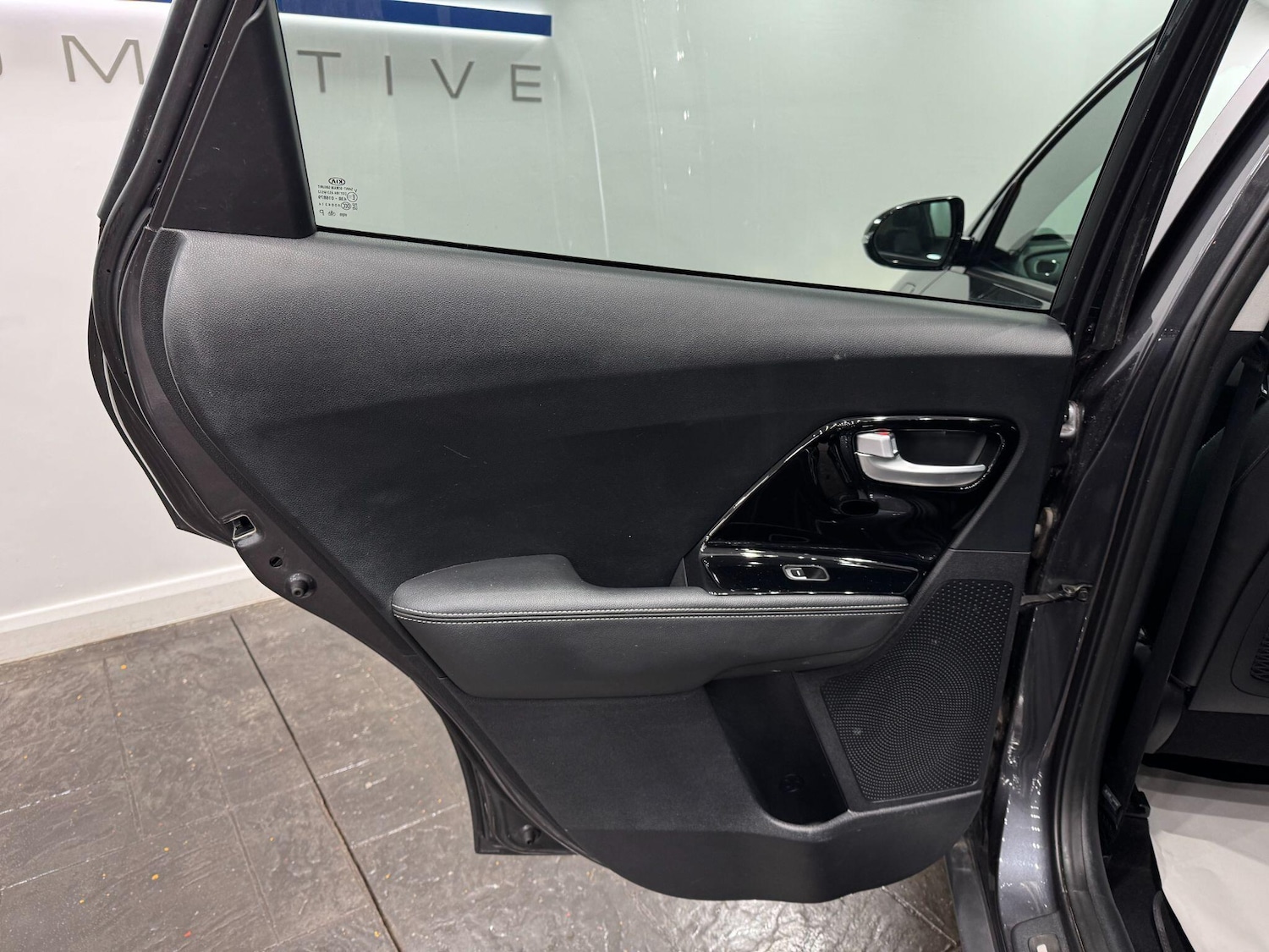 Used Kia Niro 2018 for sale - 77994372: Photo 51