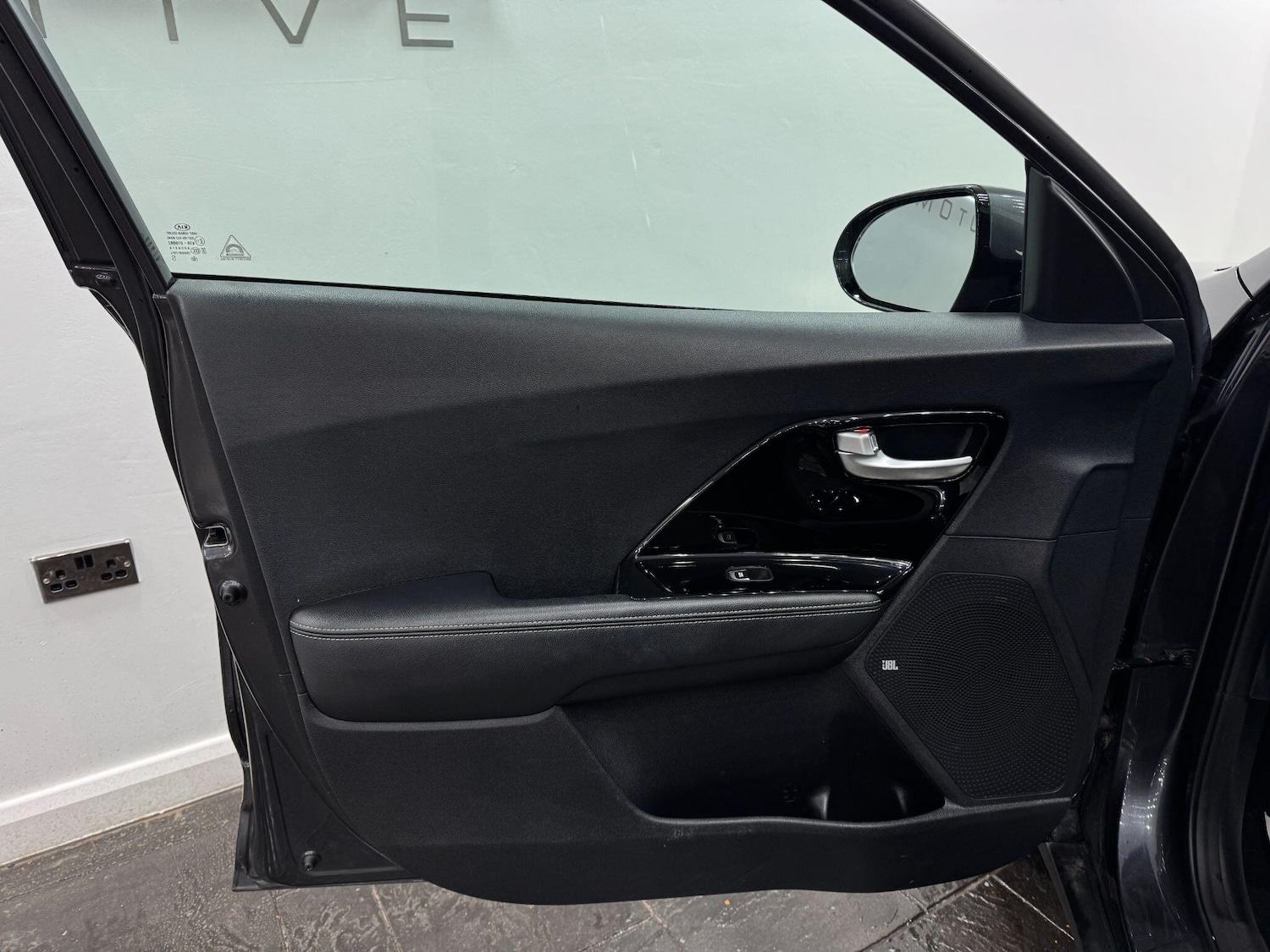 Used Kia Niro 2018 for sale - 77994372: Photo 55