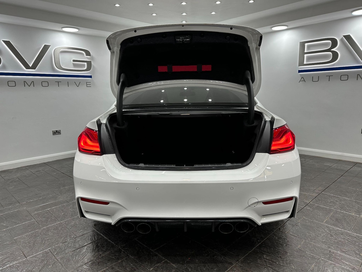 Used BMW M4 2017 for sale - 76360649: Photo 75