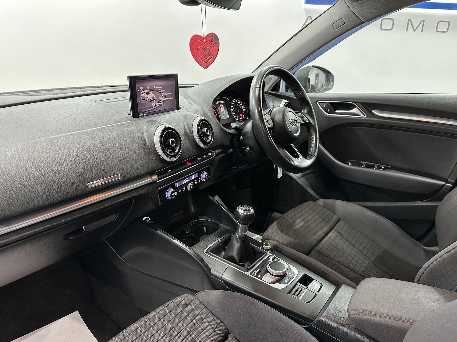 Used Audi A3 2017 for sale - 76953589: Photo 47