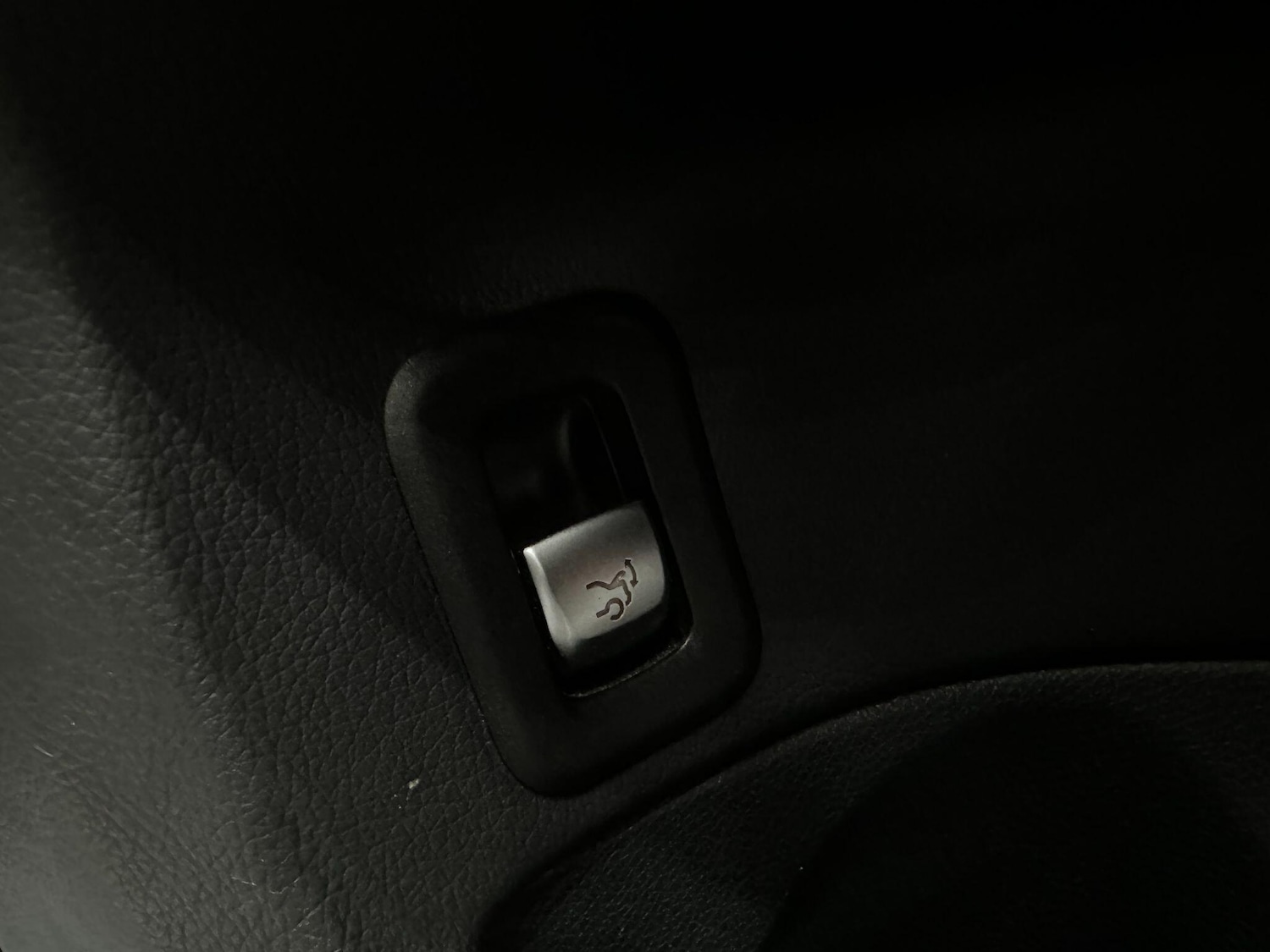 Used Mercedes-Benz C Class 2016 for sale - 76484857: Photo 31