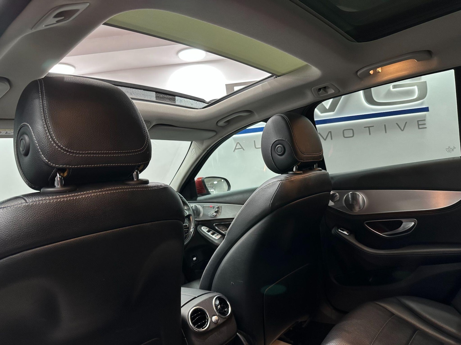Used Mercedes-Benz C-Class 2015 for sale - 76108408: Photo 44