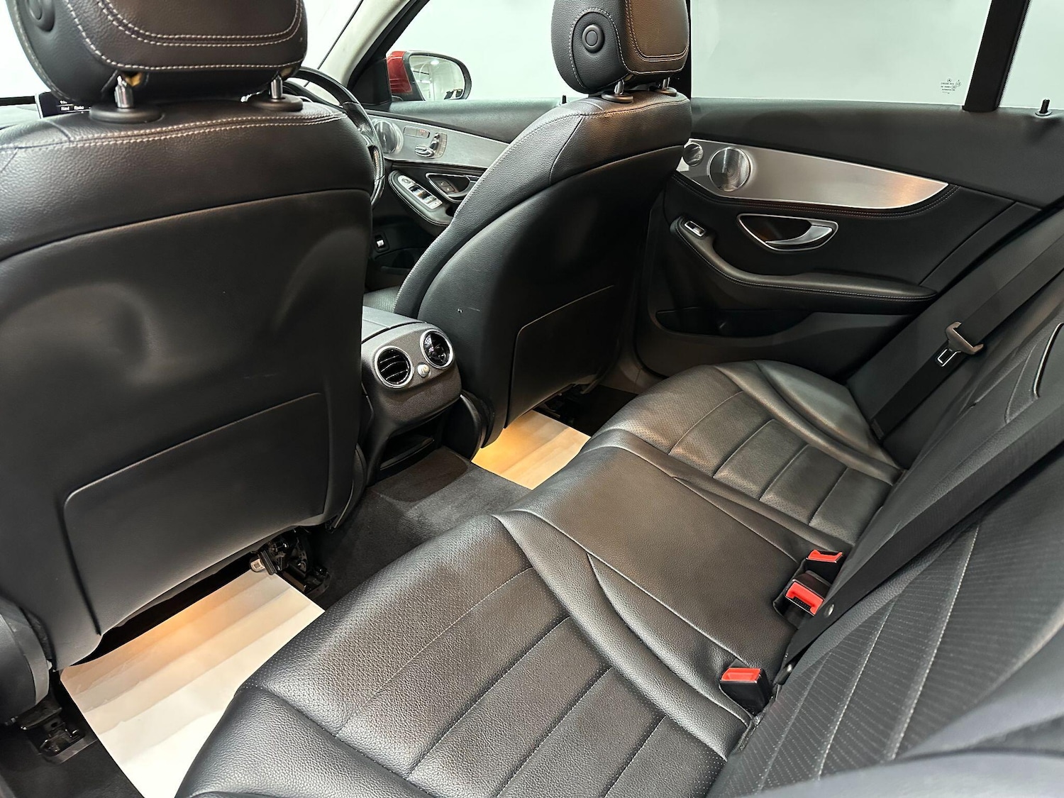 Used Mercedes-Benz C-Class 2015 for sale - 76108408: Photo 46