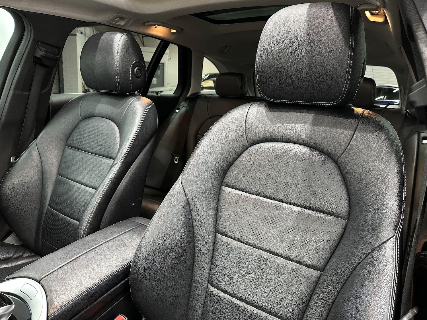 Used Mercedes-Benz C-Class 2015 for sale - 76108408: Photo 50