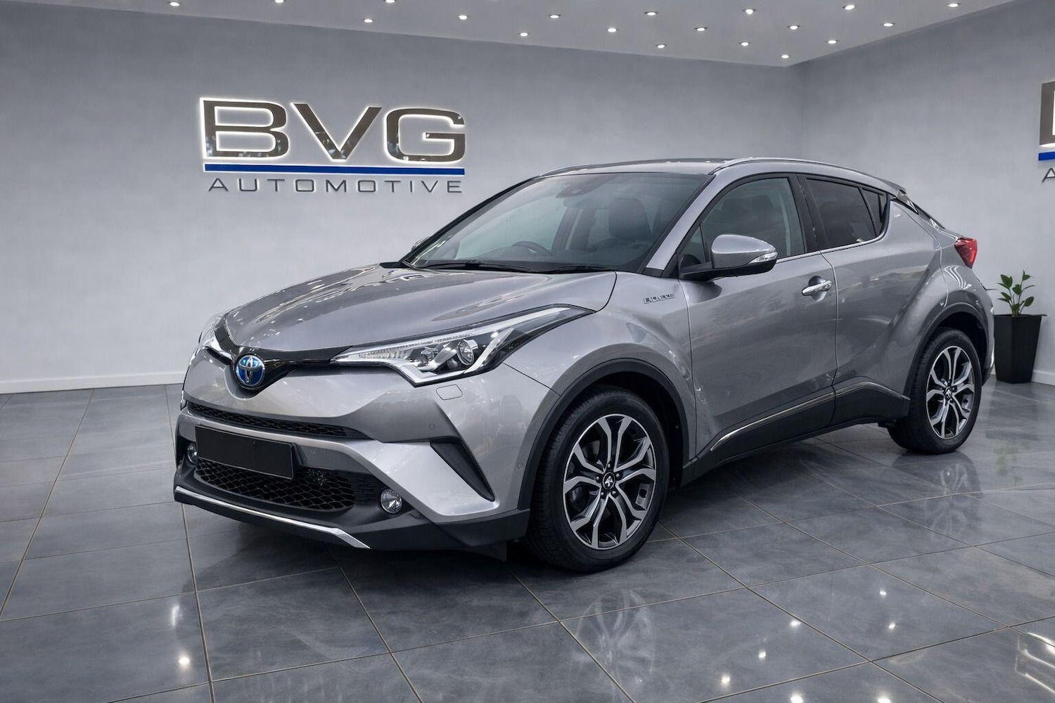 Used Toyota C-HR 2018 for sale - 77704913: Photo 1