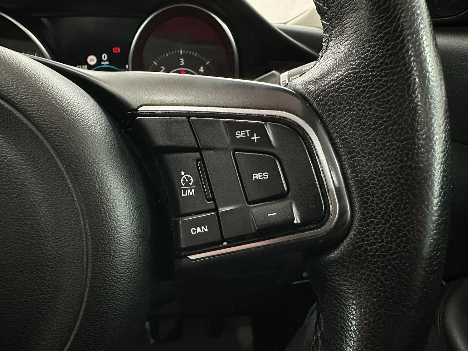 Used Jaguar E-Pace 2019 for sale - 76109807: Photo 27