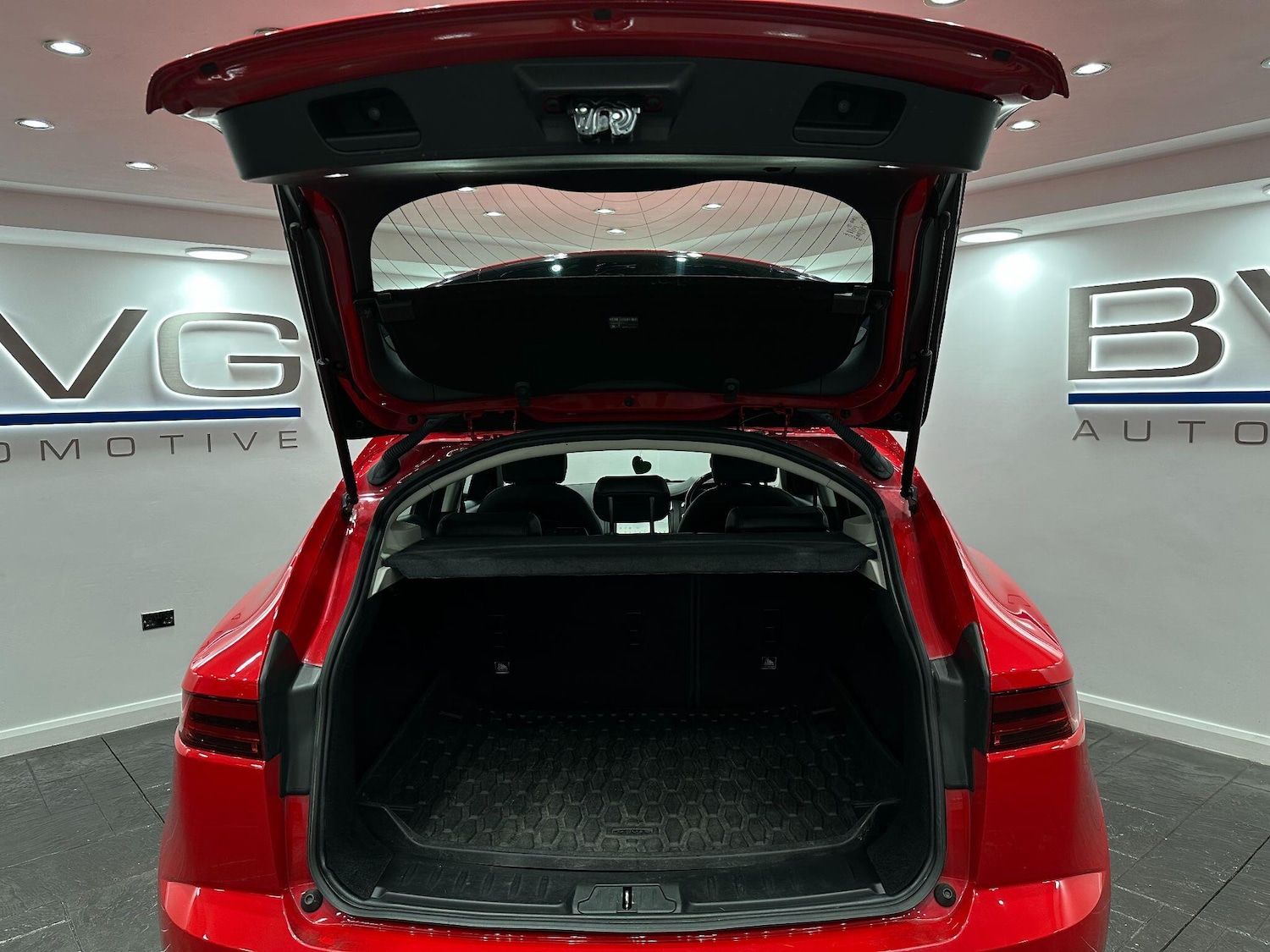 Used Jaguar E-Pace 2019 for sale - 76109807: Photo 54