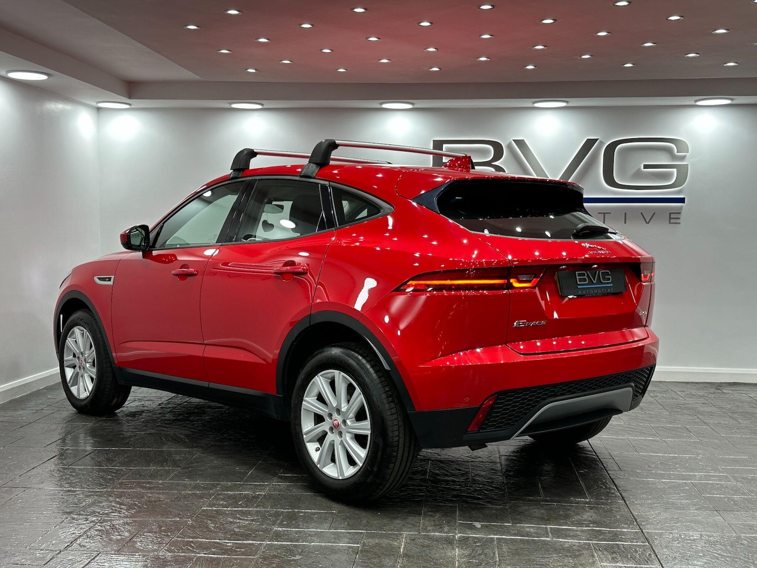 Used Jaguar E-Pace 2019 for sale - 76109807: Photo 8