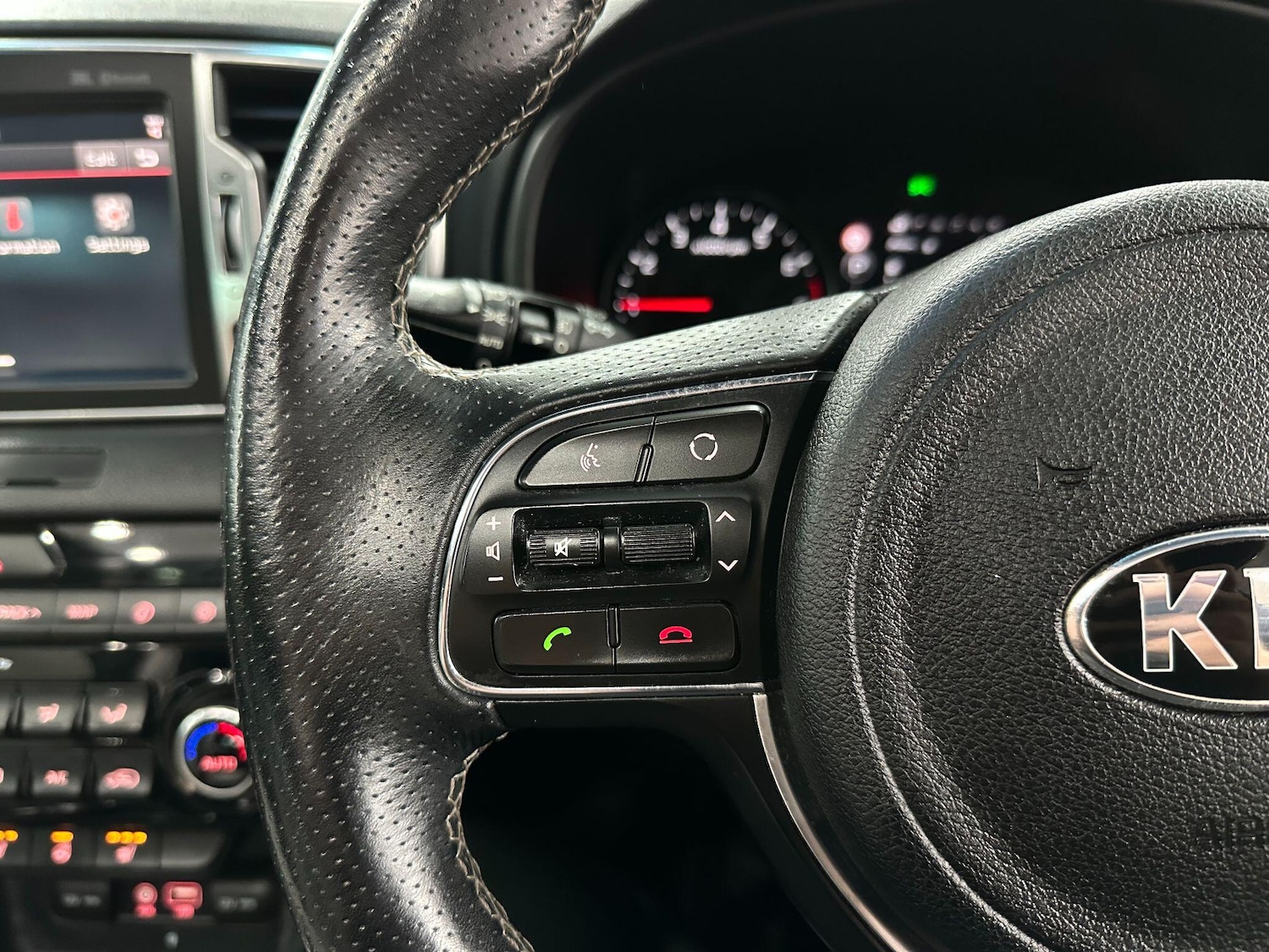 Used Kia Sportage 2017 for sale - 76408620: Photo 30