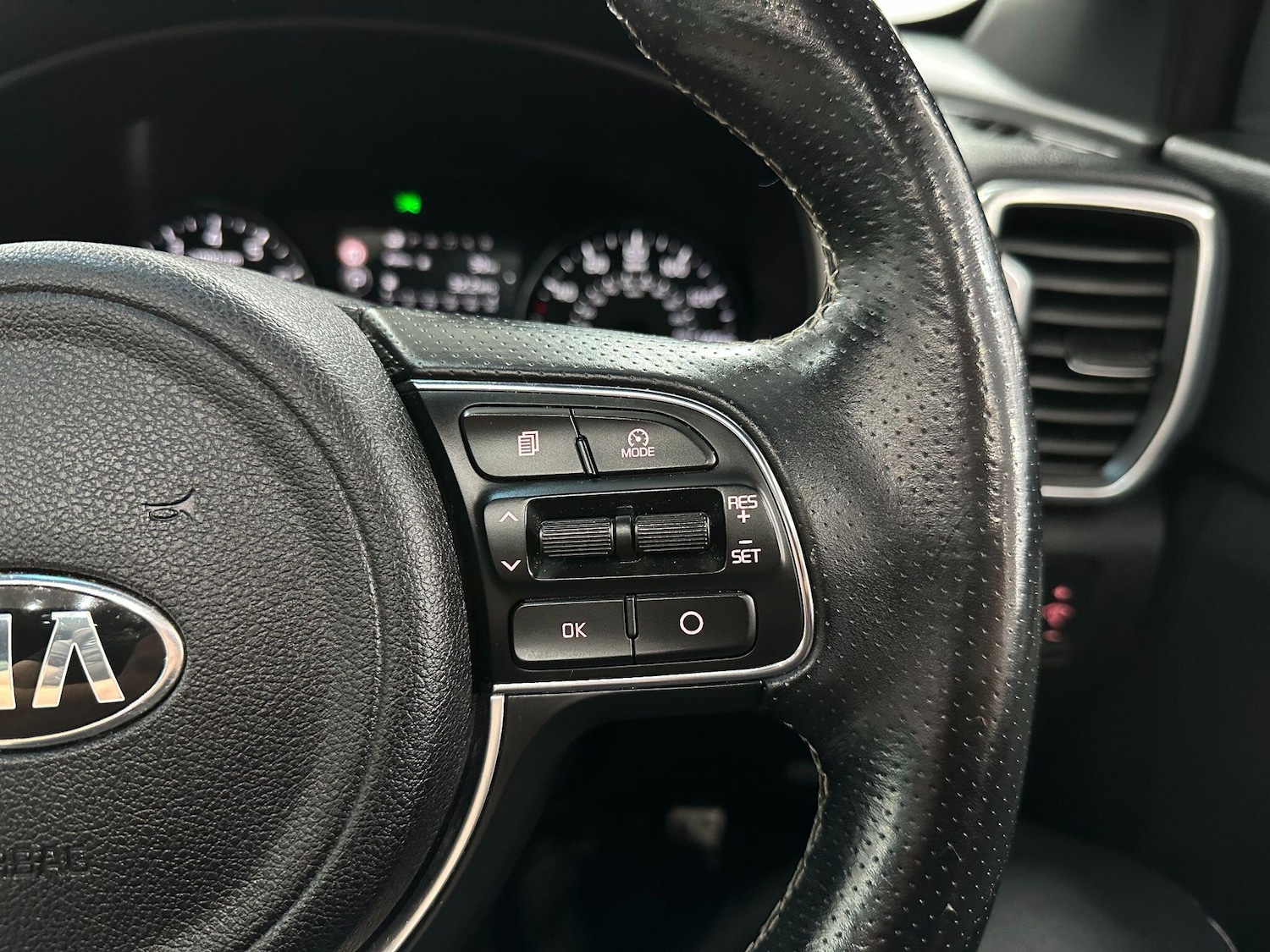 Used Kia Sportage 2017 for sale - 76408620: Photo 31