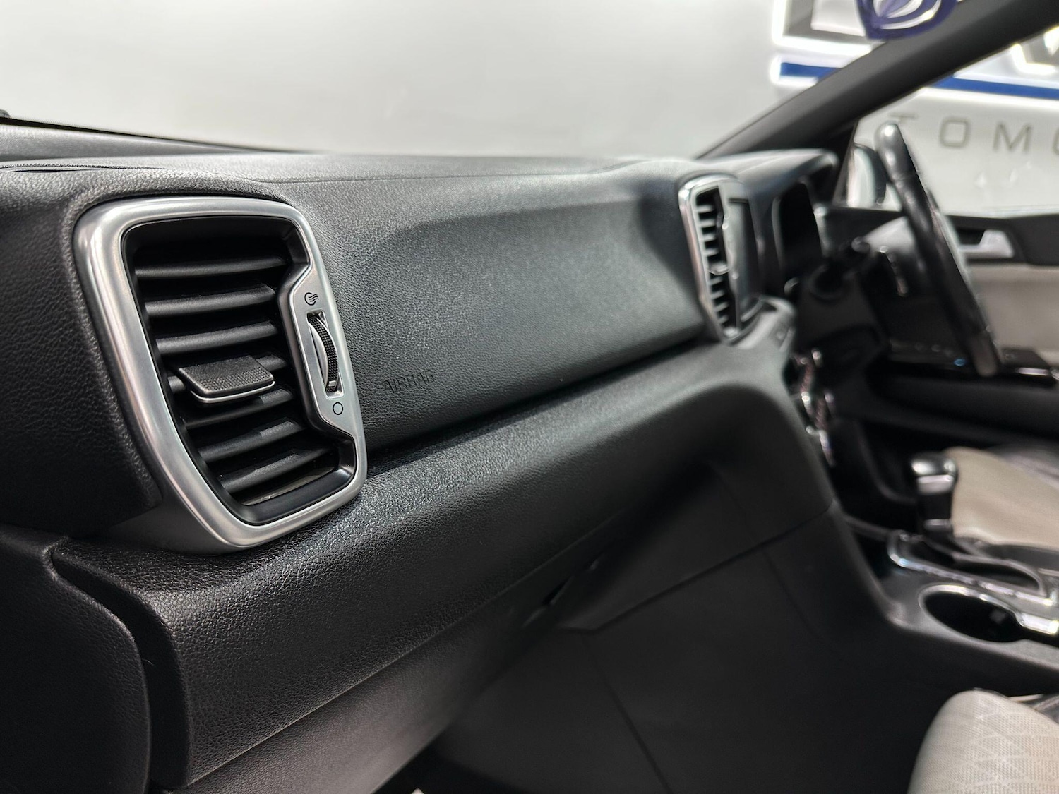 Used Kia Sportage 2017 for sale - 76408620: Photo 39