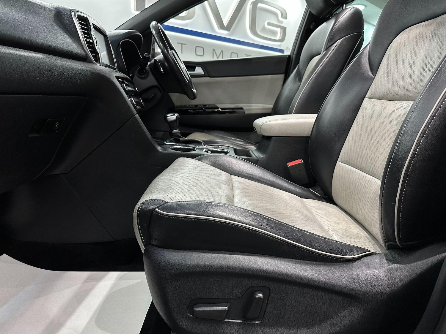 Used Kia Sportage 2017 for sale - 76408620: Photo 40