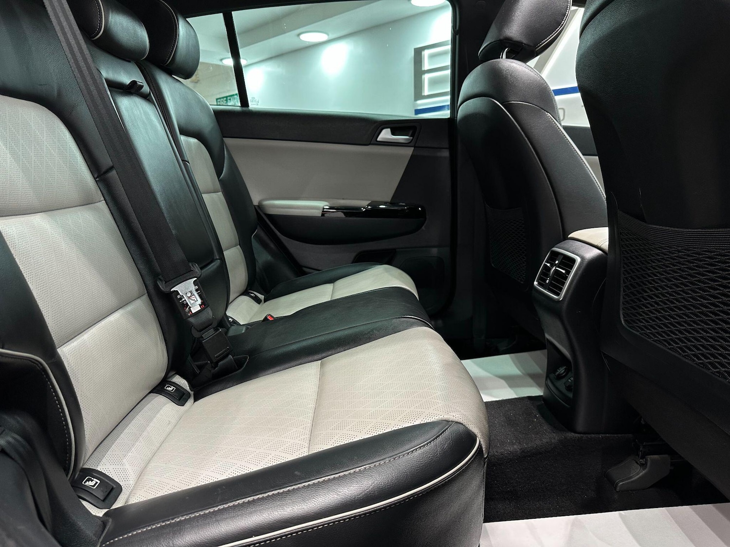 Used Kia Sportage 2017 for sale - 76408620: Photo 44