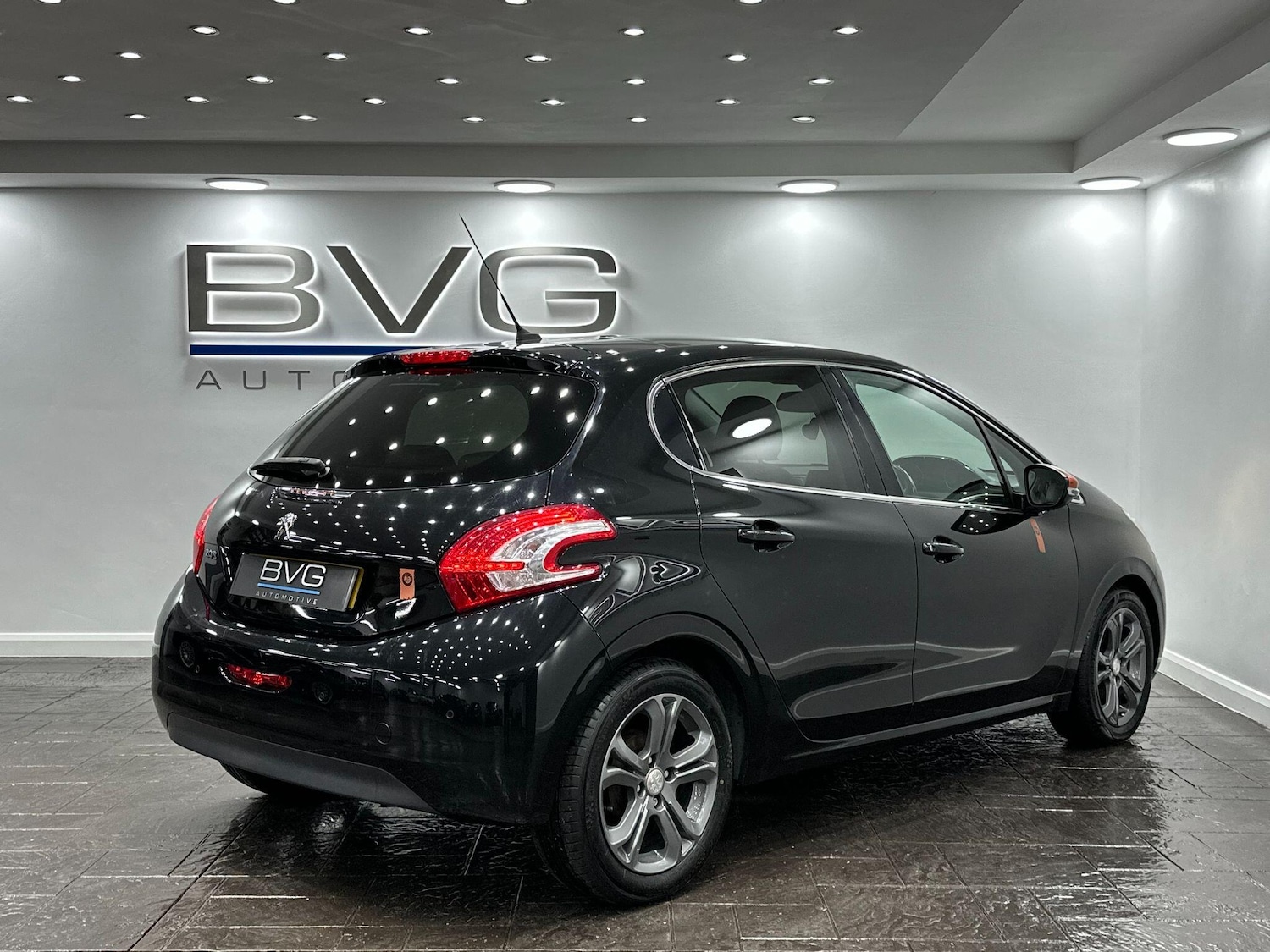 Used Peugeot 208 2014 for sale - 77066832: Photo 12