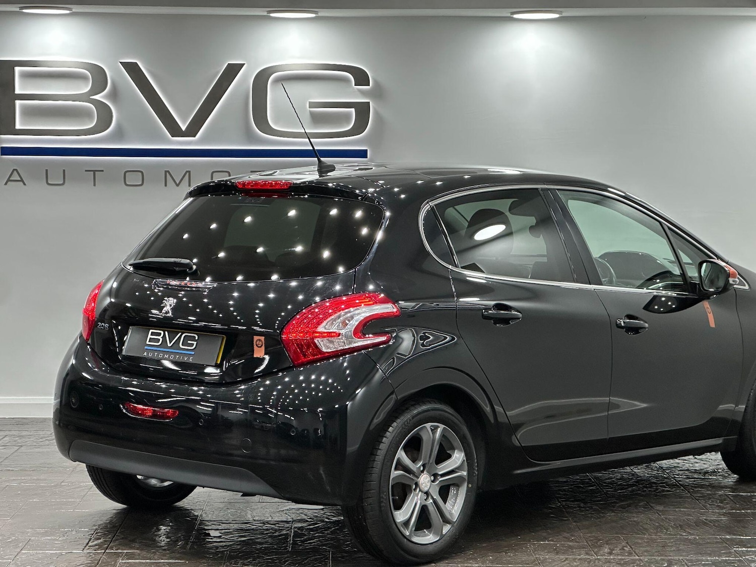 Used Peugeot 208 2014 for sale - 77066832: Photo 19